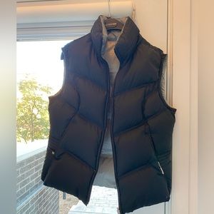 Reversible puffer nike vest